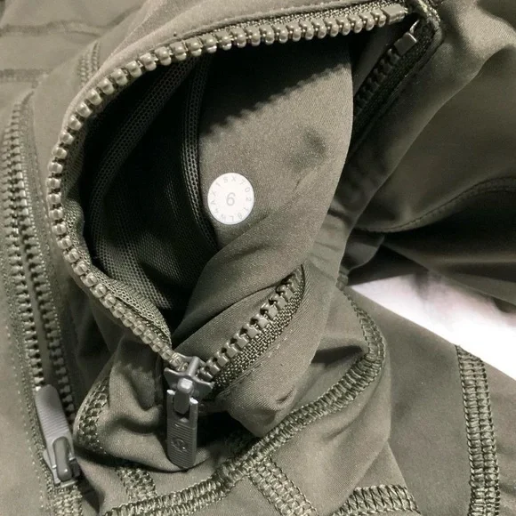 Lululemon Dark Green Nulu Jacket, - Picture 5 of 6